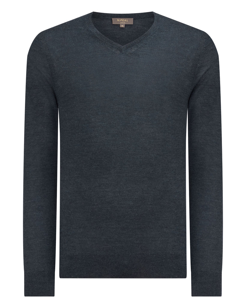 Men's Conduit Fine Gauge Cashmere V Neck Jumper Azurine Blue | N.Peal