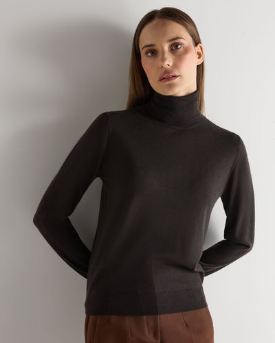 N.Peal Women's Margot Superfine Cashmere Roll Neck Jumper Chocolate Brown