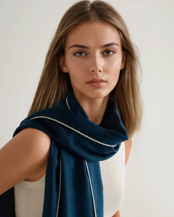 N.Peal Women's Tipped Cashmere Pashmina Navy Blue