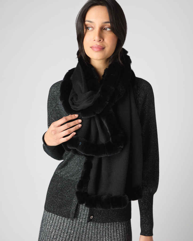 Women's Cashmere Scarf With Fur Trim Black