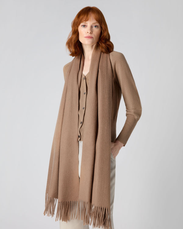 N.Peal Women's Woven Cashmere Shawl Dark Tan Brown