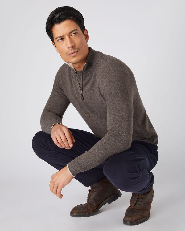 N.Peal Men's The Carnaby Half Zip Cashmere Jumper Biscotti Brown