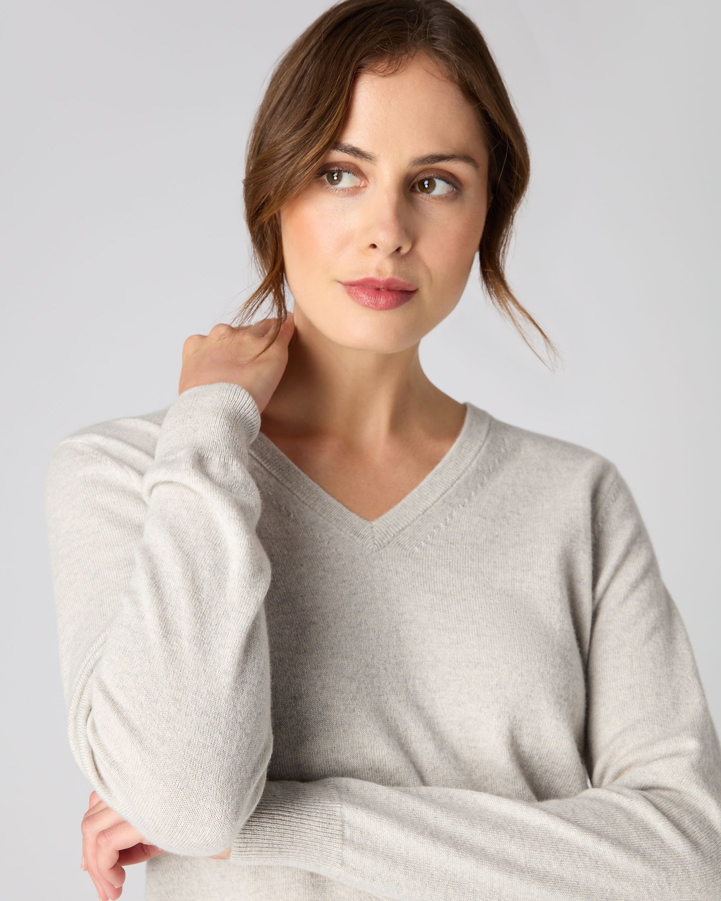 Women's V Neck Cashmere Jumper Pebble Grey N.Peal