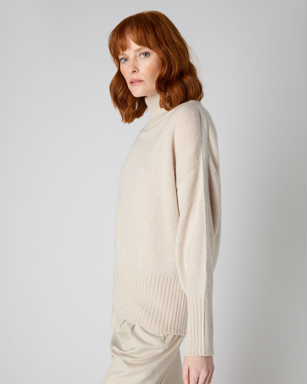 N.Peal Women's Metal Trim Curved Hem Cashmere Jumper With Lurex Ecru White Sparkle