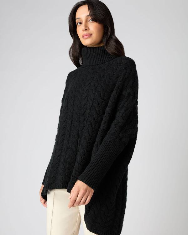 N.Peal Women's Oversize Cable Cashmere Jumper Black