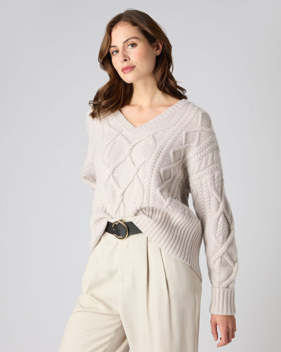 N.Peal Women's Cable V Neck Cashmere Jumper Snow Grey