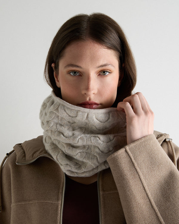 N.Peal Unisex Cable Cashmere Snood Ash Grey Marl
