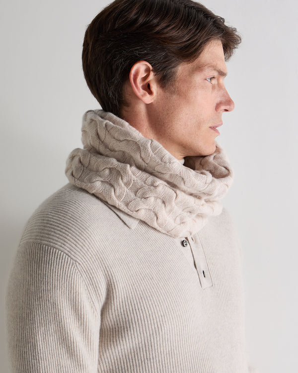 N.Peal Unisex Cable Cashmere Snood Ecru White