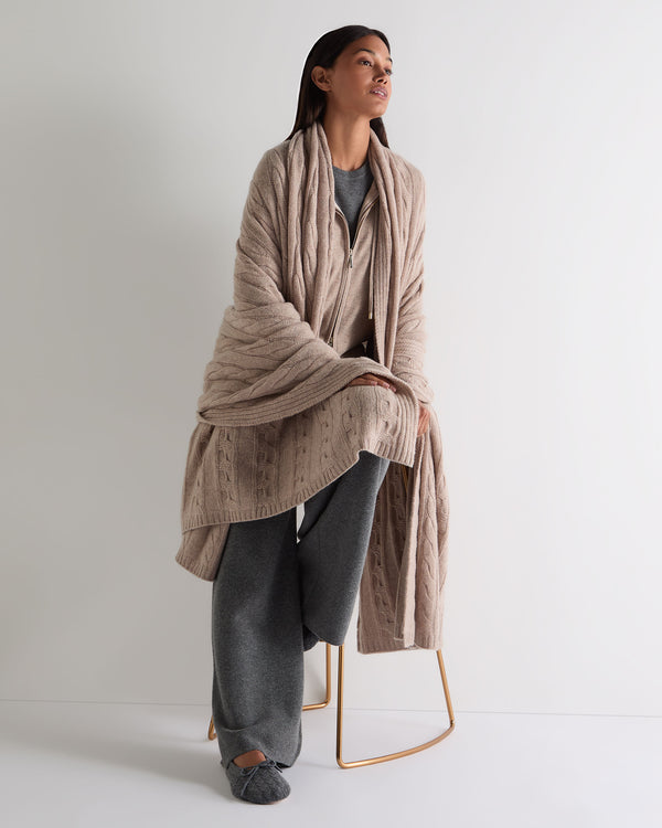 N.Peal Unisex Cable Cashmere Throw Oatmeal Brown