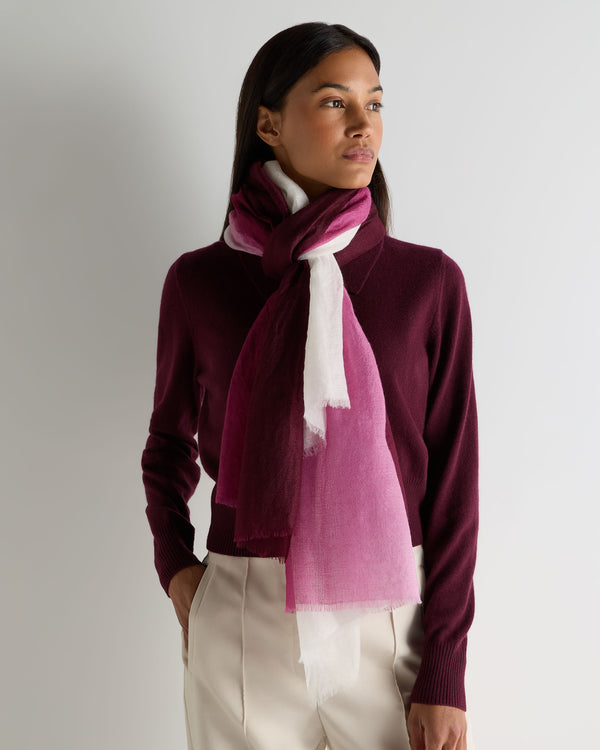 N.Peal Women's Dip Dye Cashmere Scarf Bordeaux Red