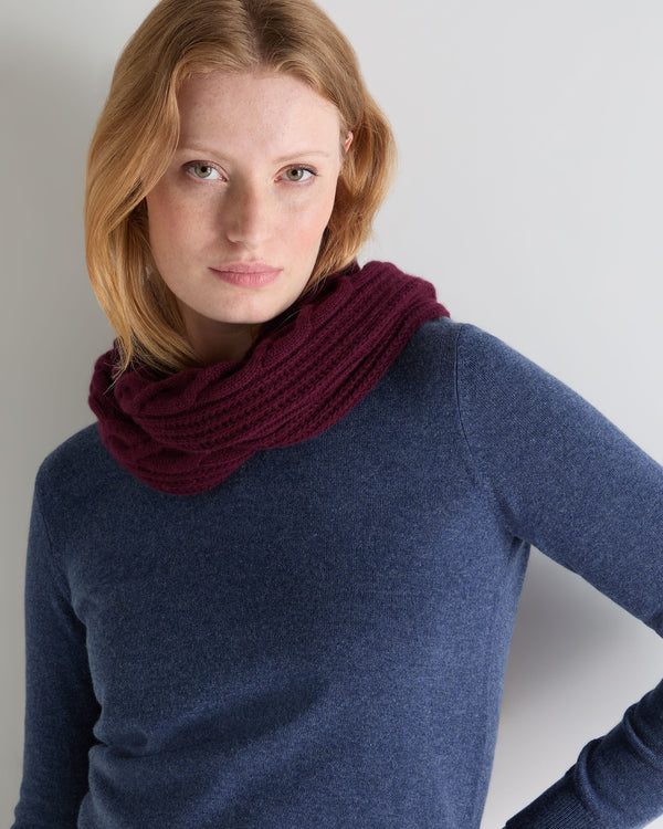 N.Peal Women's Cable Rib Cashmere Scarf Bordeaux Red