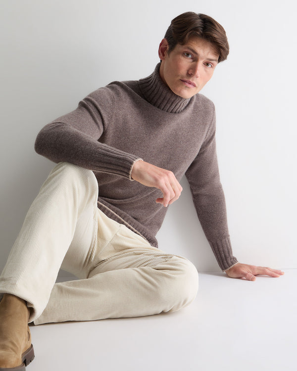 N.Peal Men's Brompton Roll Neck Cashmere Jumper Otter Brown