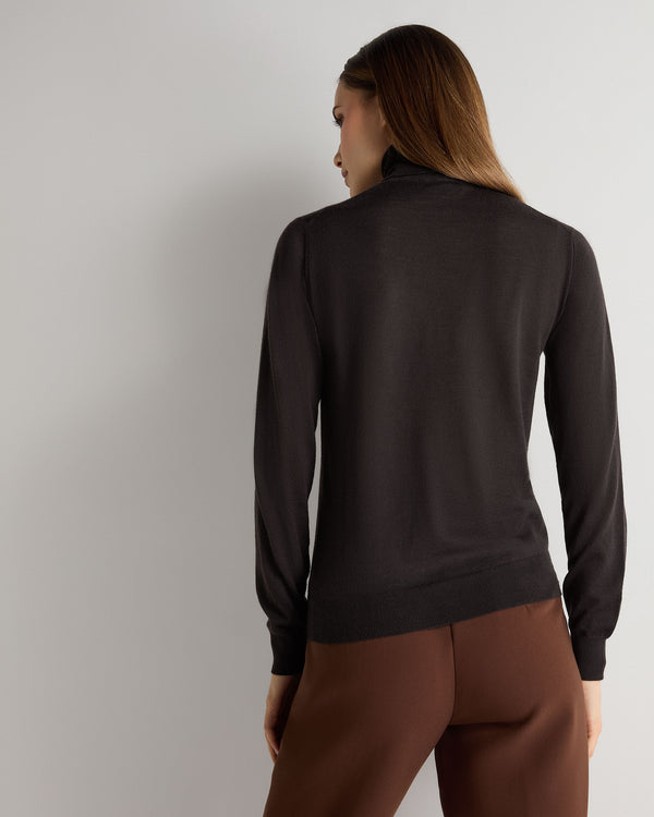 N.Peal Women's Margot Superfine Cashmere Roll Neck Jumper Chocolate Brown