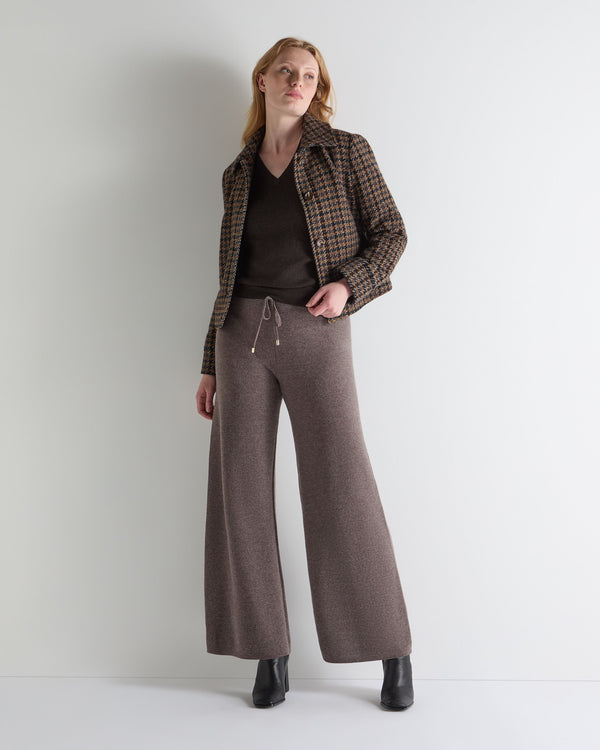 N.Peal Women's Phoebe V Neck Cashmere Jumper Chocolate Brown