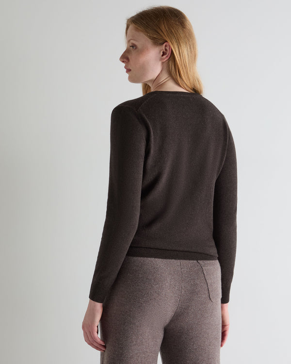 N.Peal Women's Phoebe V Neck Cashmere Jumper Chocolate Brown