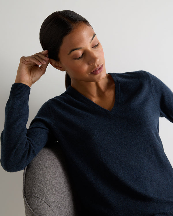N.Peal Women's Phoebe V Neck Cashmere Jumper Indigo Blue