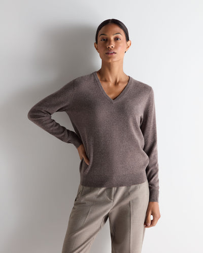 N.Peal Women's Phoebe V Neck Cashmere Jumper Otter Brown