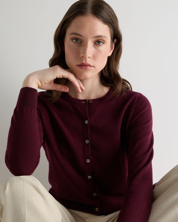 N.Peal Women's Olivia Round Neck Cashmere Cardigan Bordeaux Red