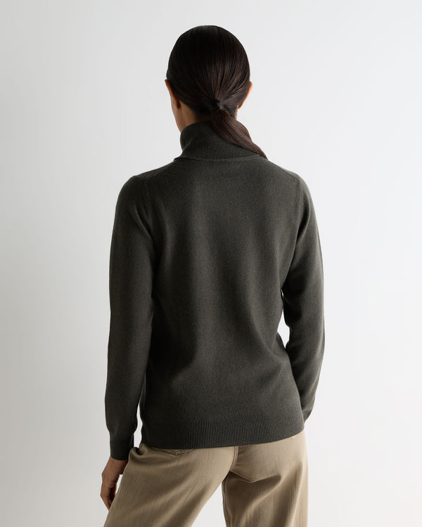 N.Peal Women's Luna Roll Neck Cashmere Jumper Arabica Khaki Green