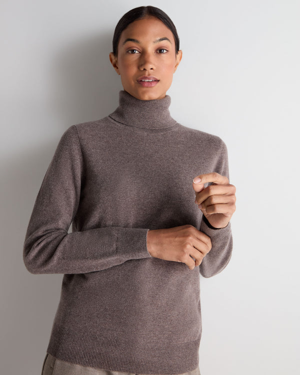 N.Peal Women's Luna Roll Neck Cashmere Jumper Otter Brown