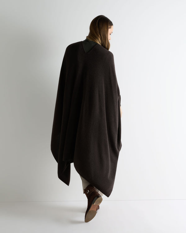 N.Peal Women's Lily Lightweight Cashmere Cape Chocolate Brown