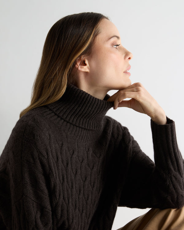 N.Peal Women's Emmie Relaxed Cable Roll Neck Cashmere Jumper Chocolate Brown
