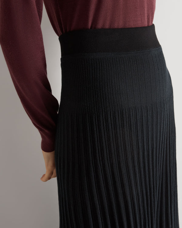 N.Peal Women's Superfine Pleated Cashmere Silk Skirt Black
