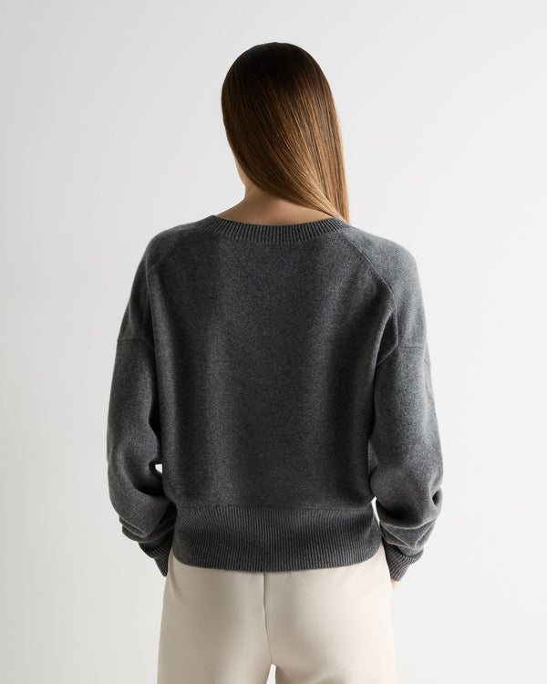 N.Peal Women's Cropped V Neck Cashmere Jumper Elephant Grey