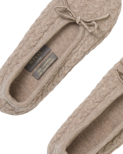 N.Peal Women's Cable Cashmere Slippers Oatmeal Brown