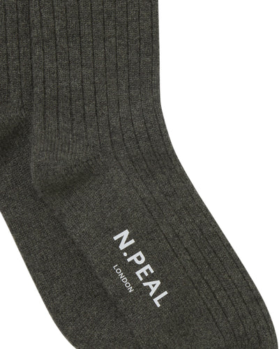 N.Peal Women's Rib Cashmere House Socks Grey Moss