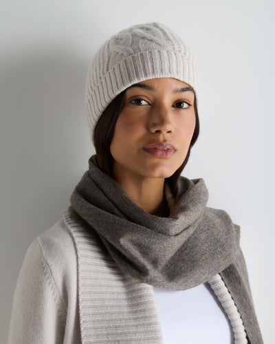 N.Peal Women's Cable Rib Cashmere Hat With Lurex Frost White Sparkle
