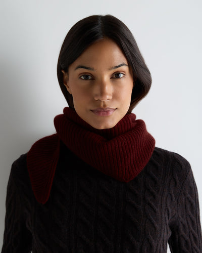N.Peal Unisex Ribbed Triangle Cashmere Scarf Rustic Red
