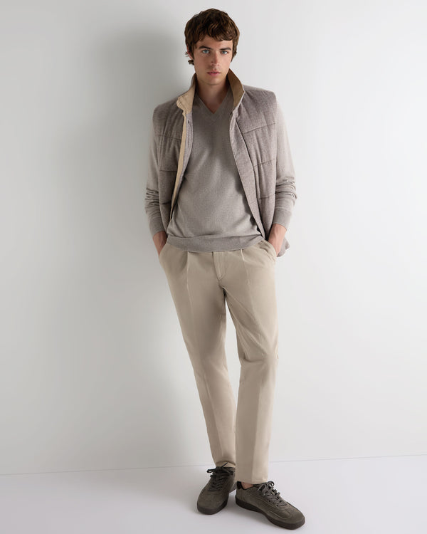 N.Peal Men's Burlington V Neck Cashmere Jumper Oat Grey