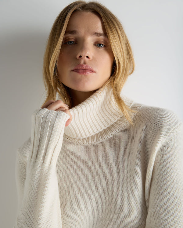 Women's Hazel Chunky Roll Neck Cashmere Jumper 5