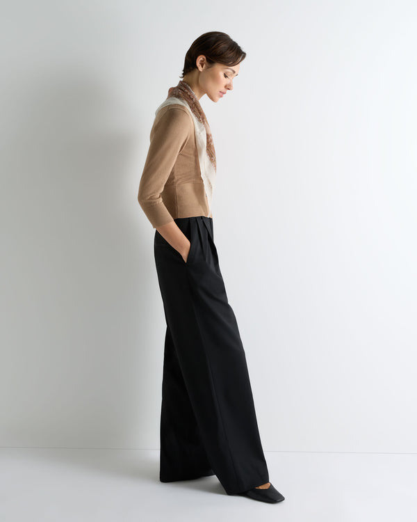 Women's Darcie Superfine Cashmere Cropped Cardigan 3