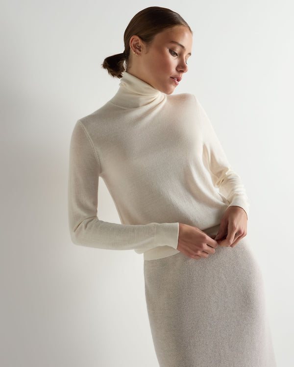 Women's Margot Superfine Cashmere Roll Neck Jumper 6