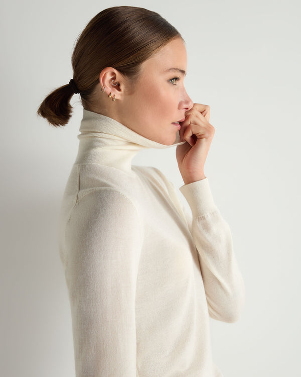 Women's Margot Superfine Cashmere Roll Neck Jumper 7