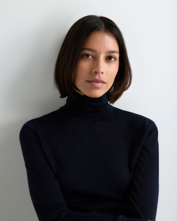 Women's Margot Superfine Cashmere Roll Neck Jumper 5