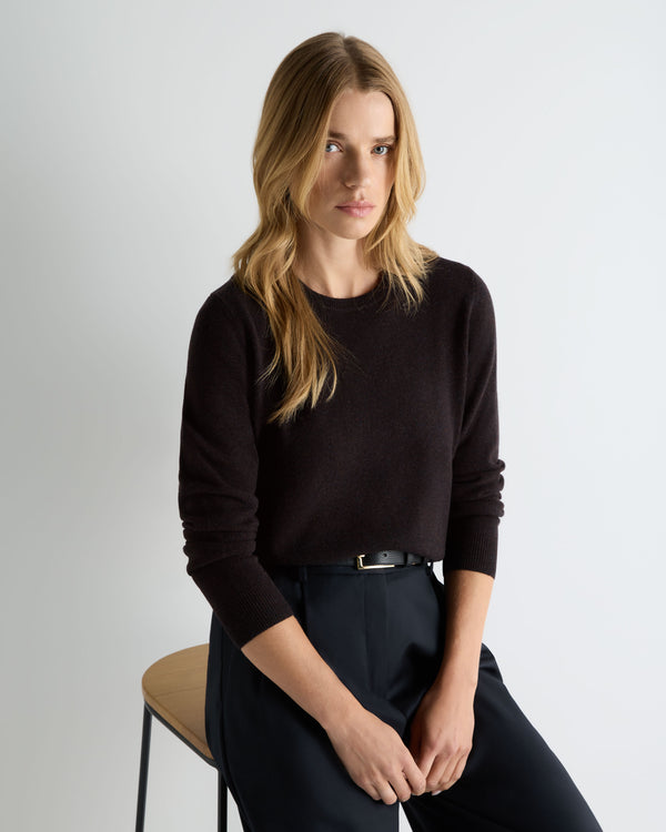 Women's Evie Classic Round Neck Cashmere Jumper 1