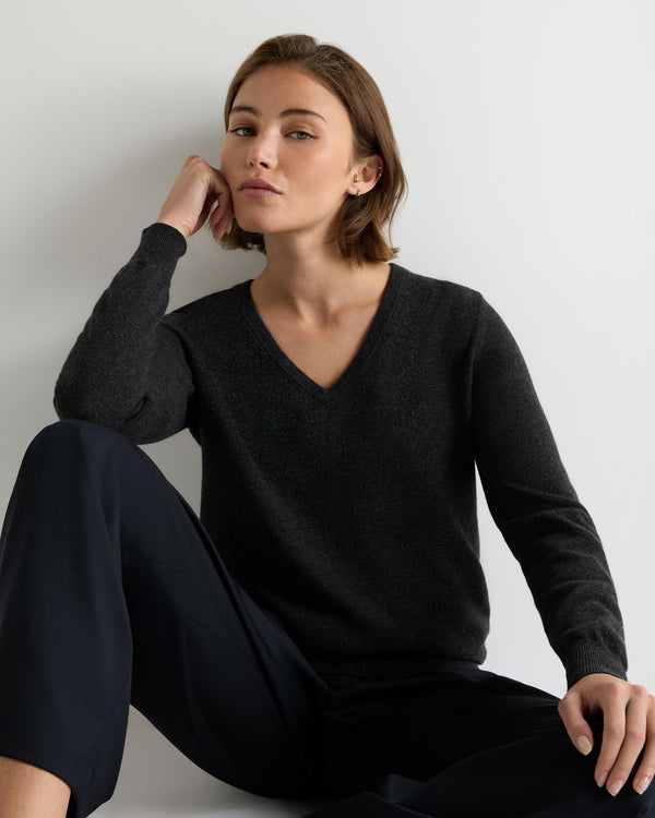 Women's Phoebe V Neck Cashmere Jumper 1