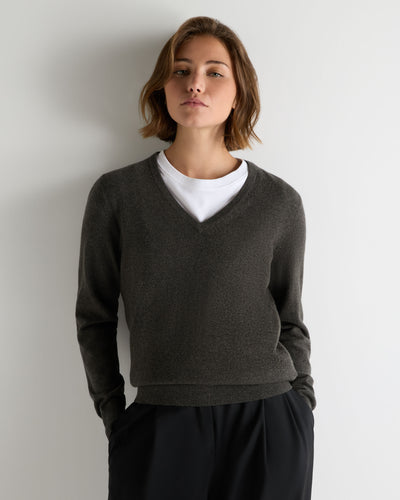 N.Peal Women's Phoebe V Neck Cashmere Jumper Grey Moss