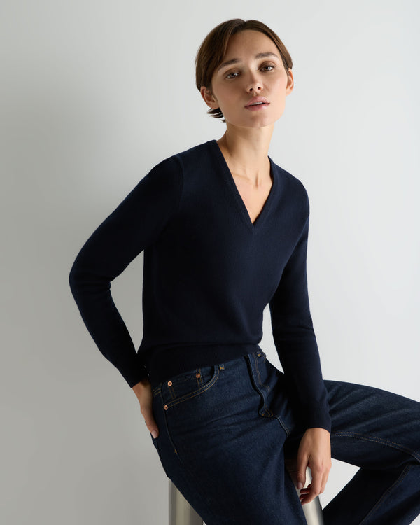 Women's Phoebe V Neck Cashmere Jumper  1