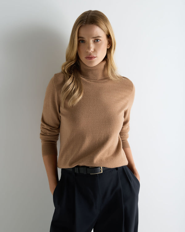 Women's Luna Roll Neck Cashmere Jumper 1