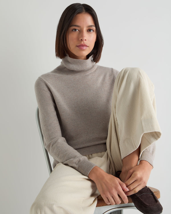 Women's Luna Roll Neck Cashmere Jumper 6