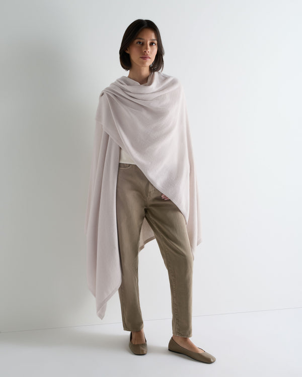 Women's Lily Lightweight Cashmere Cape 1
