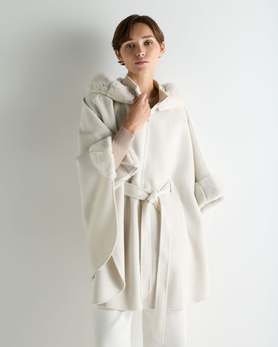 N.Peal Women's Poppy Cape With Fur Trim Ivory White