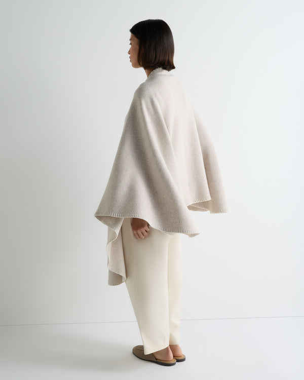N.Peal Women's Herringbone Cashmere Cape Sand Brown