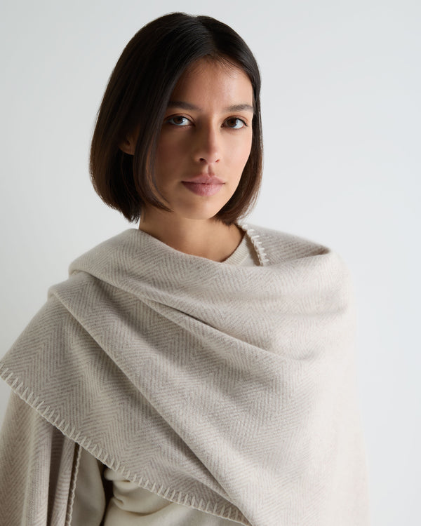 N.Peal Women's Herringbone Cashmere Cape Sand Brown
