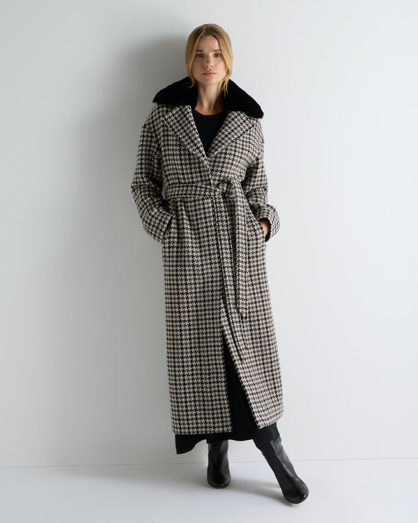 Women's Icon Dogtooth City Coat With Fur Collar 1