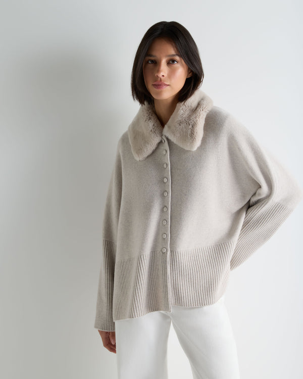 Women's Fur Collar Buttoned Cashmere Cape 1